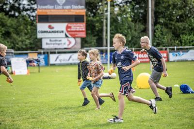 Hollandse spelletjes spelen in Hollands Kroon