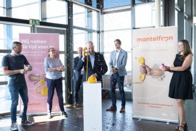 Mantelfoon%20van%20start.jpg Mantelfoon%20van%20start.jpg