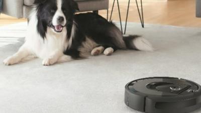 stofzuigerrobot%20met%20hond.jpg